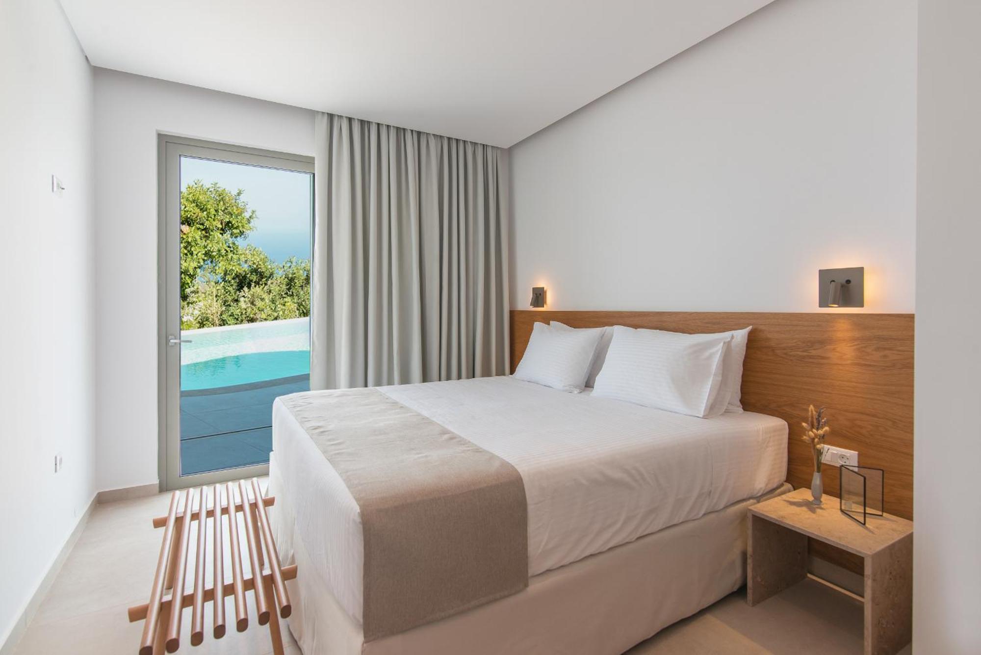 Plethora Luxury Suites Rodhiá 外观 照片
