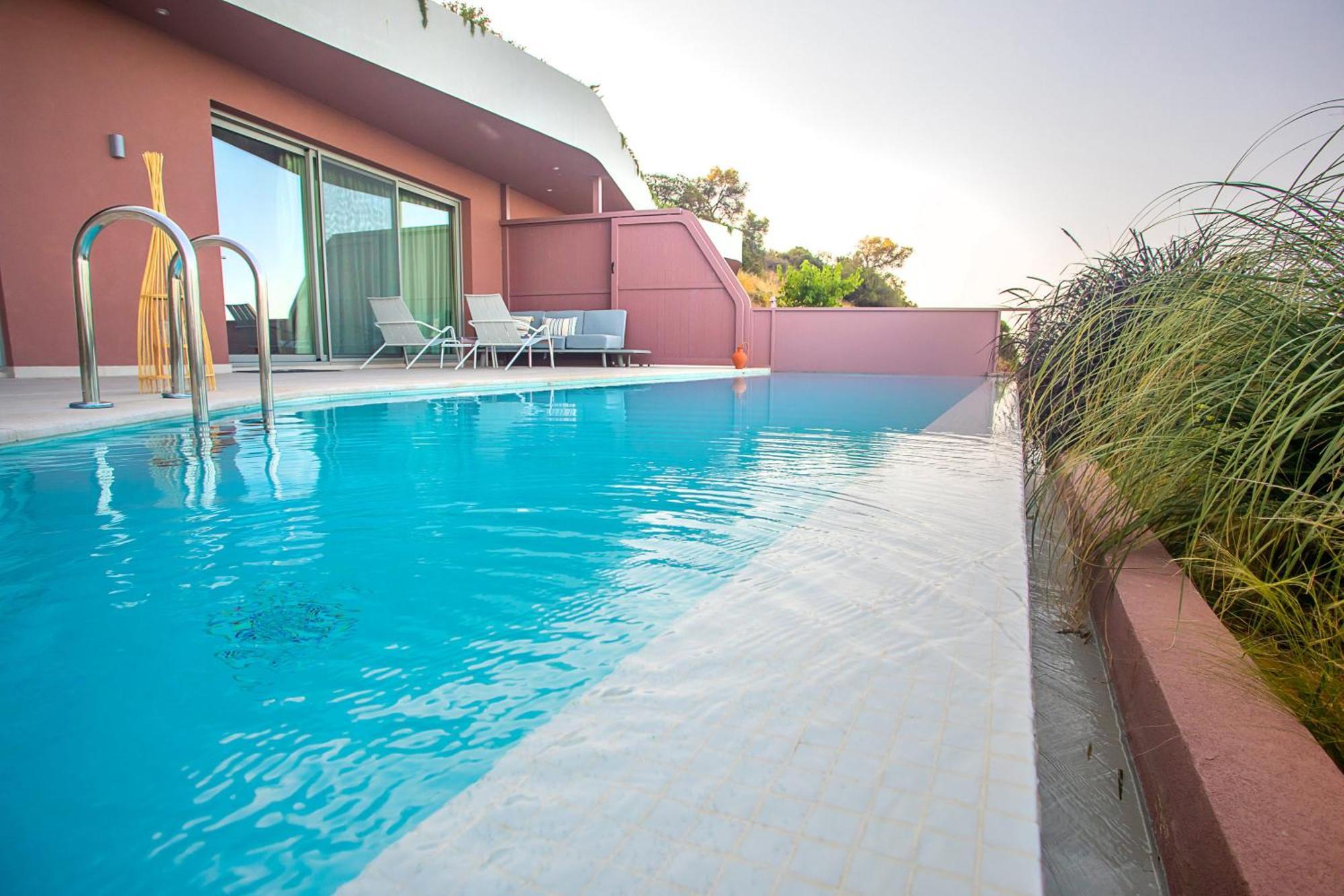 Plethora Luxury Suites Rodhiá 外观 照片